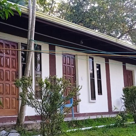 Hostel Manuel Antonio Park Jungle Esterno foto